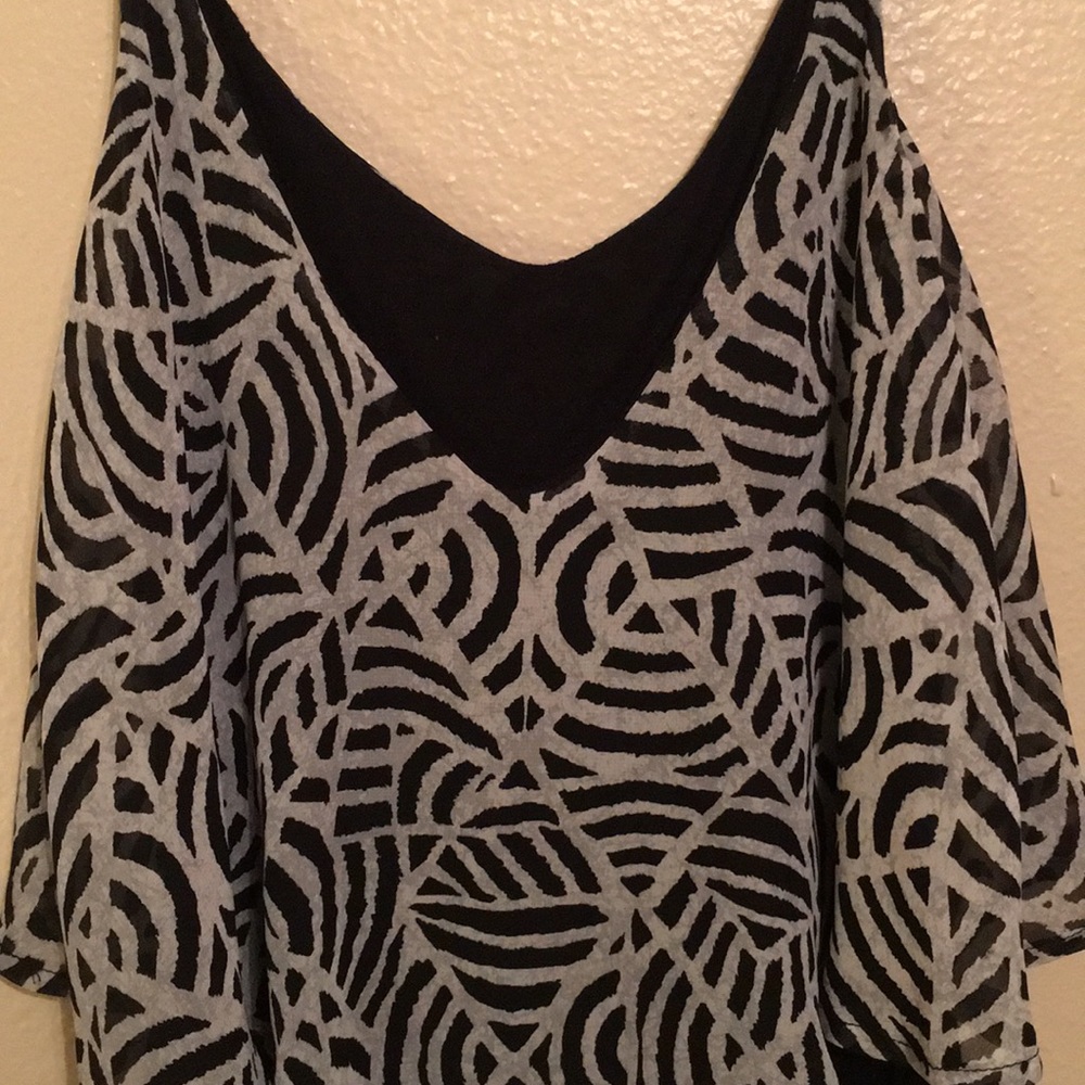 Flow Crop Top - Picture 3 of 3